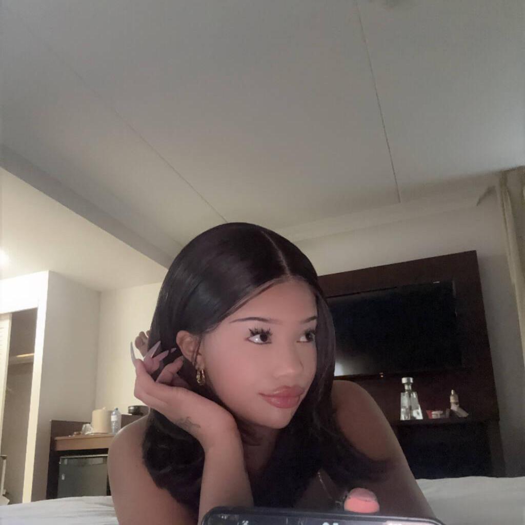 
                        Cinna
                     is Female Escorts. | Toronto | Ontario | Canada | canadatopescorts.com 