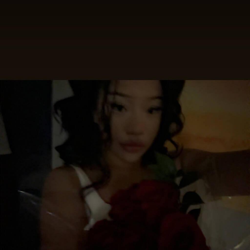 
                        Cinna
                     is Female Escorts. | Toronto | Ontario | Canada | canadatopescorts.com 