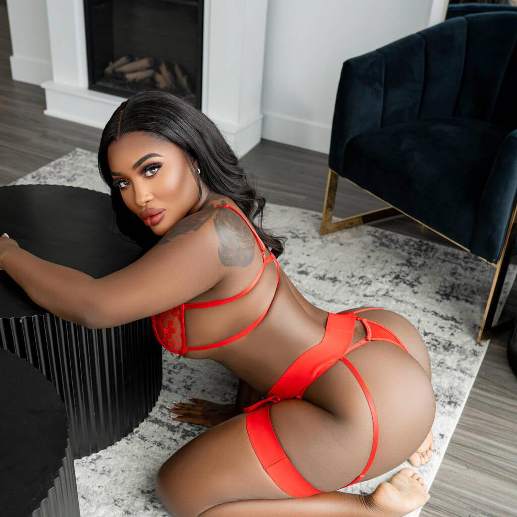 
                        Aaliyah
                     is Female Escorts. | windsor | Ontario | Canada | canadatopescorts.com 