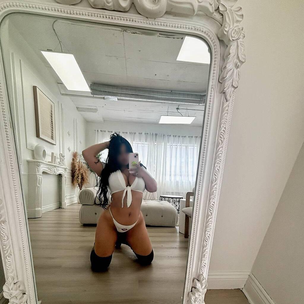 
                        Jenny
                     is Female Escorts. | Sherbrooke | Quebec | Canada | canadatopescorts.com 