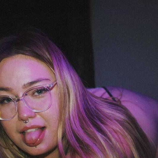 
                        Skylar Sinz
                     is Female Escorts. | Edmonton | Alberta | Canada | canadatopescorts.com 