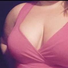 
                        Alix
                     is Female Escorts. | Medicine Hat | Alberta | Canada | canadatopescorts.com 