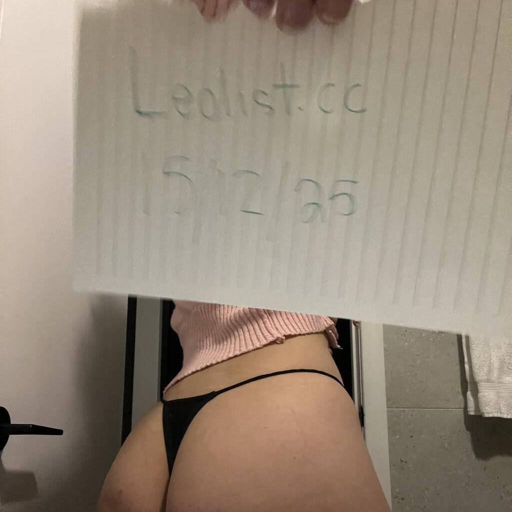 
                        Mina
                     is Female Escorts. | Quebec City | Quebec | Canada | canadatopescorts.com 