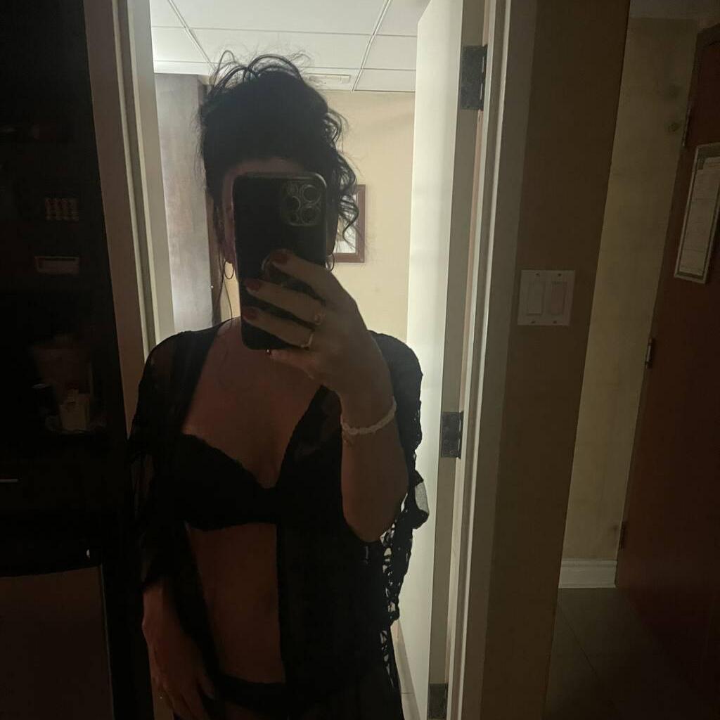 
                        Moi
                     is Female Escorts. | Montreal | Quebec | Canada | canadatopescorts.com 