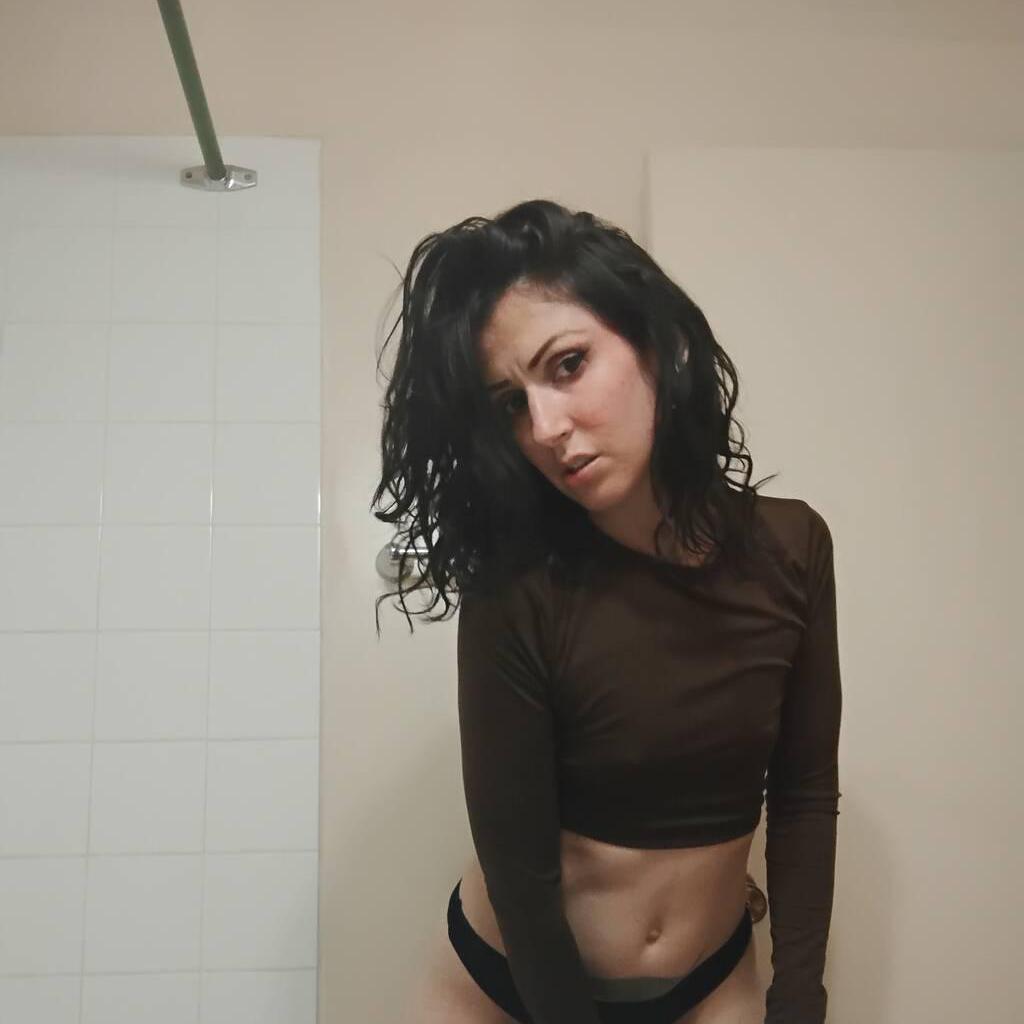 
                        Eryn
                     is Female Escorts. | Prince George | British Columbia | Canada | canadatopescorts.com 