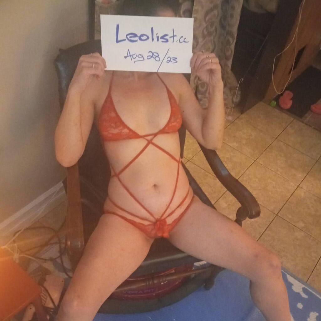 
                        Mackenzie
                     is Female Escorts. | Moncton | New Brunswick | Canada | canadatopescorts.com 