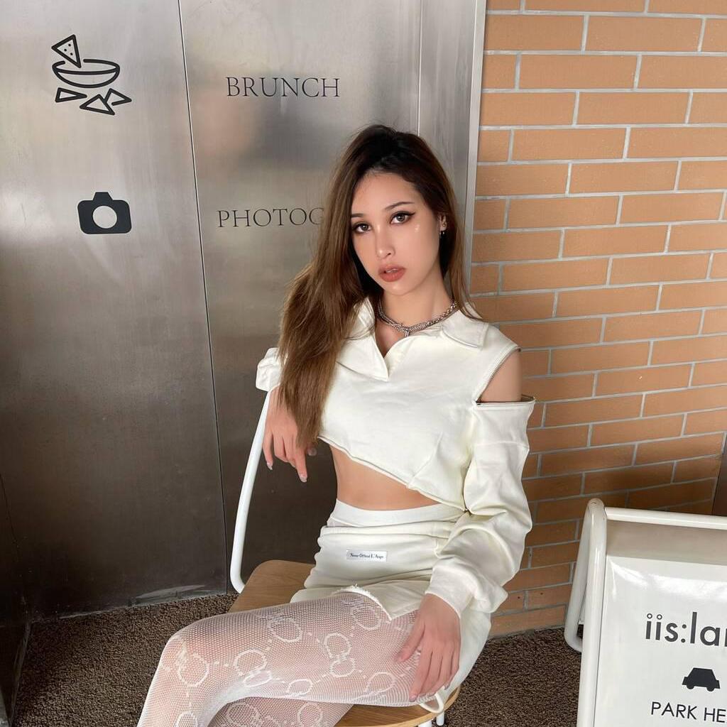 
                        Asian, Indian, White
                     is Female Escorts. | Vancouver | British Columbia | Canada | canadatopescorts.com 