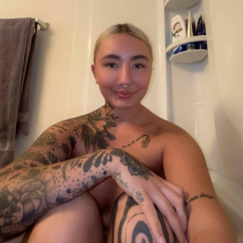 
                        Hannah
                     is Female Escorts. | Red Deer | Alberta | Canada | canadatopescorts.com 