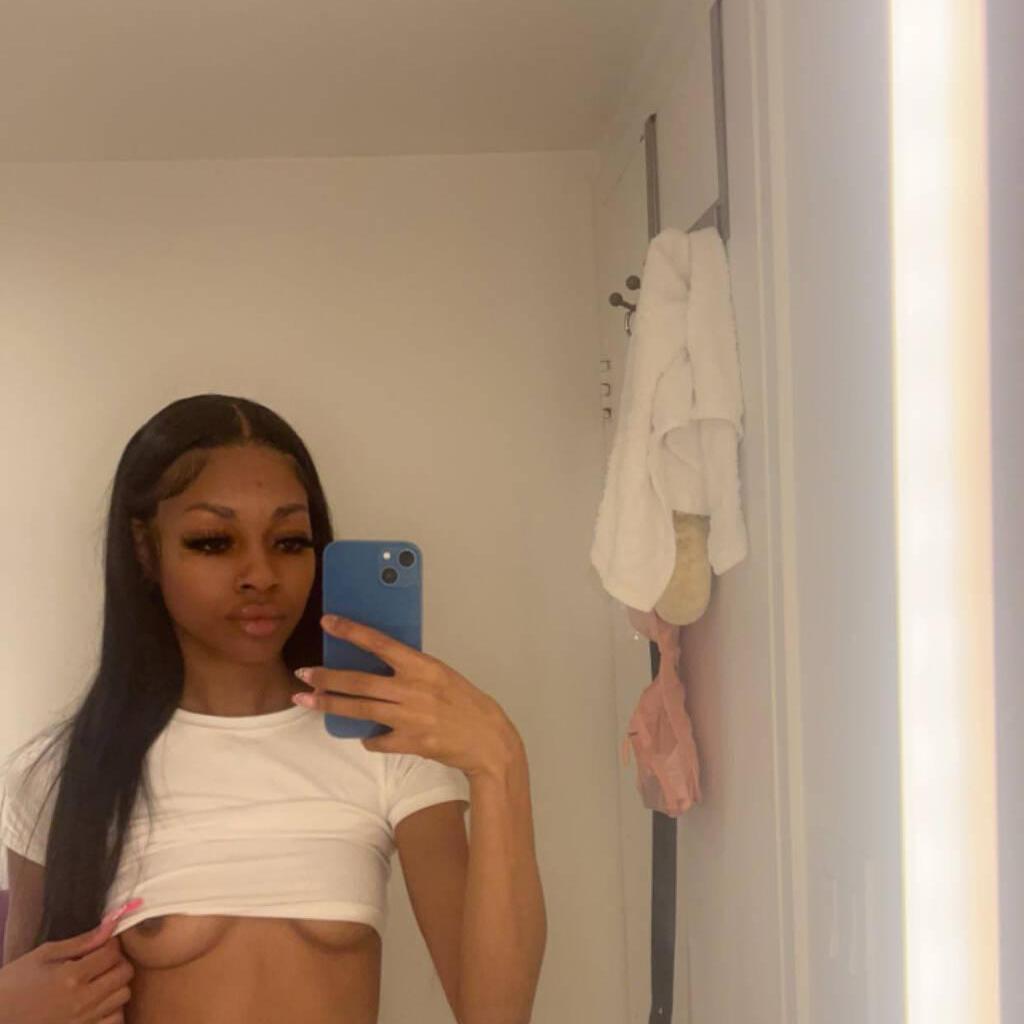 
                        Amelia love
                     is Female Escorts. | Kitchener | Ontario | Canada | canadatopescorts.com 