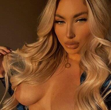 
                        Laura
                     is Female Escorts. | Winnipeg | Manitoba | Canada | canadatopescorts.com 