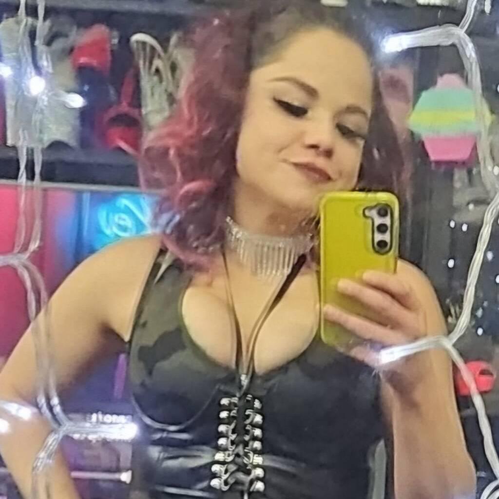 
                        Avah
                     is Female Escorts. | Regina | Saskatchewan | Canada | canadatopescorts.com 