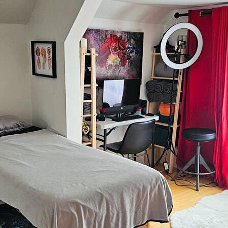 
                        Lush Lynn
                     is Female Escorts. | Toronto | Ontario | Canada | canadatopescorts.com 