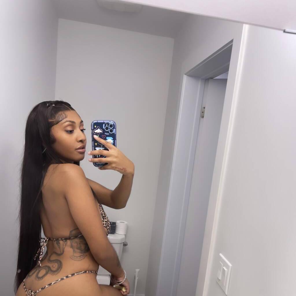 
                        Sabrina
                     is Female Escorts. | Toronto | Ontario | Canada | canadatopescorts.com 