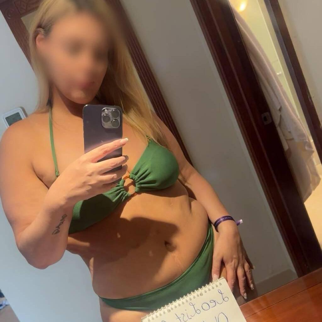 
                        Fran- highway 50 gore roa
                     is Female Escorts. | Toronto | Ontario | Canada | canadatopescorts.com 