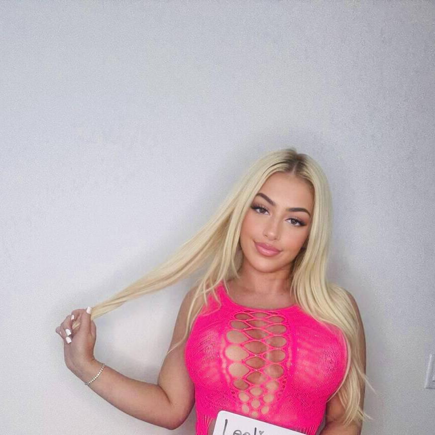 
                        Brielle
                     is Female Escorts. | Brandon | Manitoba | Canada | canadatopescorts.com 