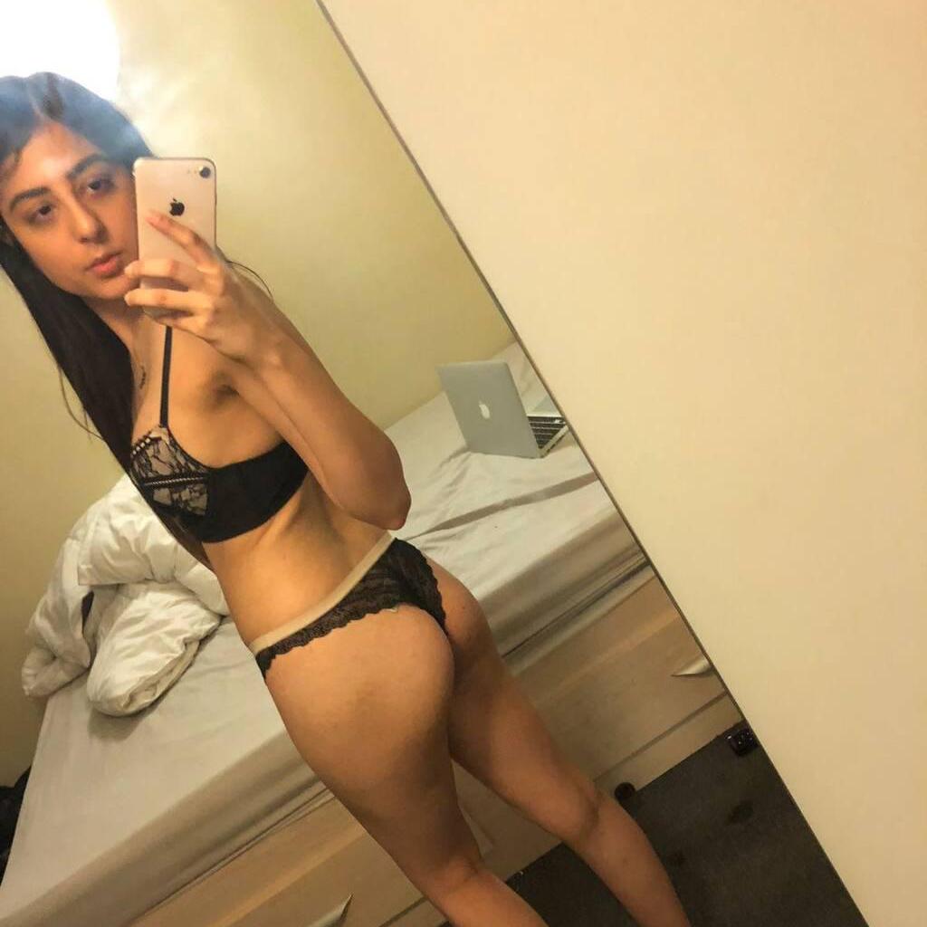 
                        Simmi
                     is Female Escorts. | Winnipeg | Manitoba | Canada | canadatopescorts.com 