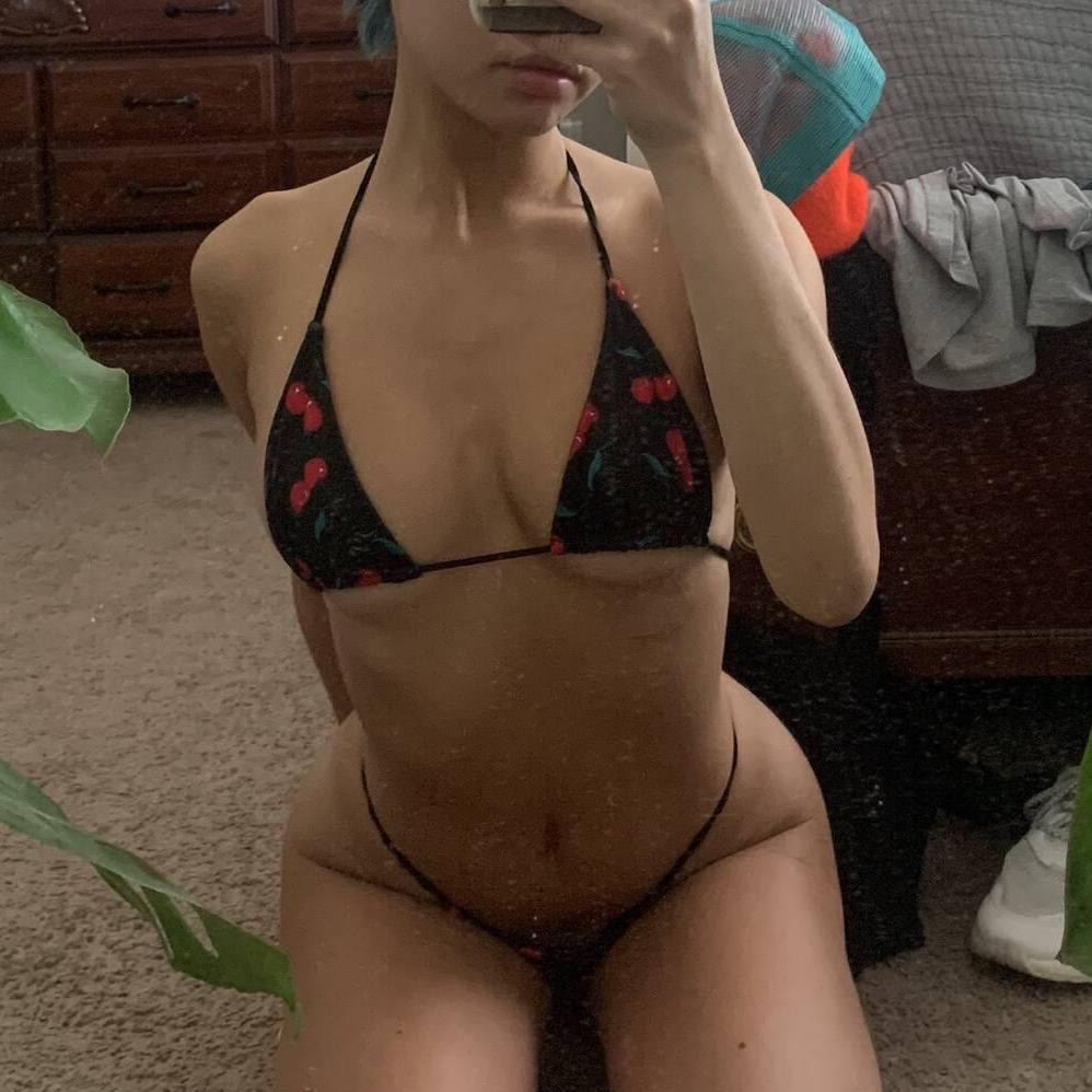 
                        Heya
                     is Female Escorts. | Montreal | Quebec | Canada | canadatopescorts.com 