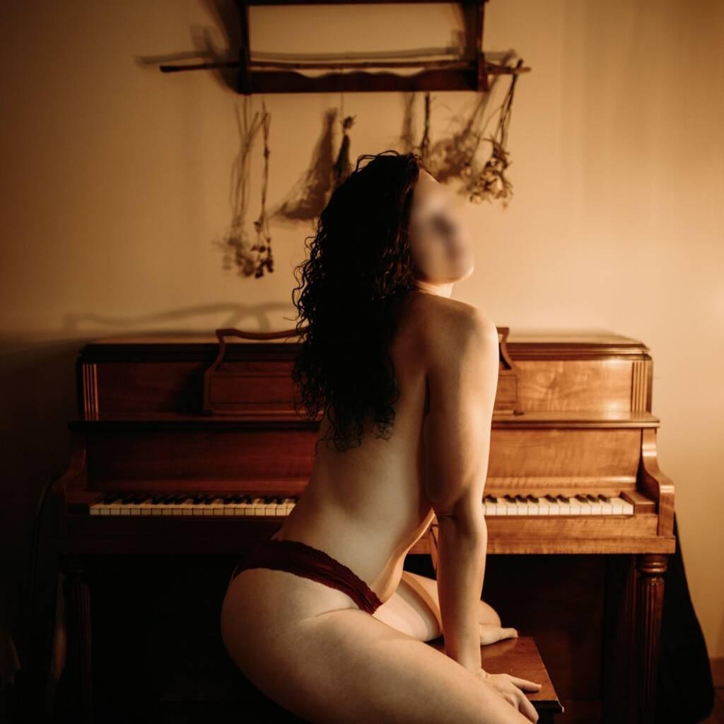 
                        Inara O'Neill
                     is Female Escorts. | Cariboo | British Columbia | Canada | canadatopescorts.com 