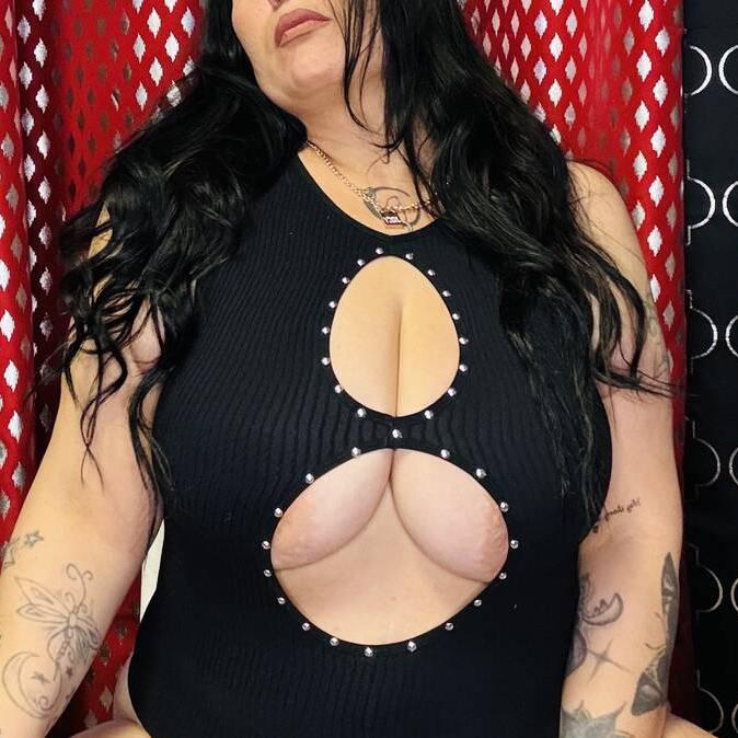 
                        BAMBI
                     is Female Escorts. | Saskatoon | Saskatchewan | Canada | canadatopescorts.com 