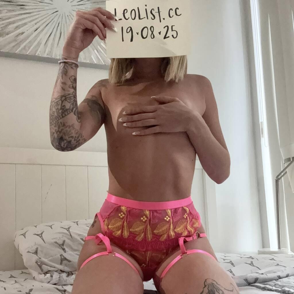 
                        Charlotte
                     is Female Escorts. | Toronto | Ontario | Canada | canadatopescorts.com 