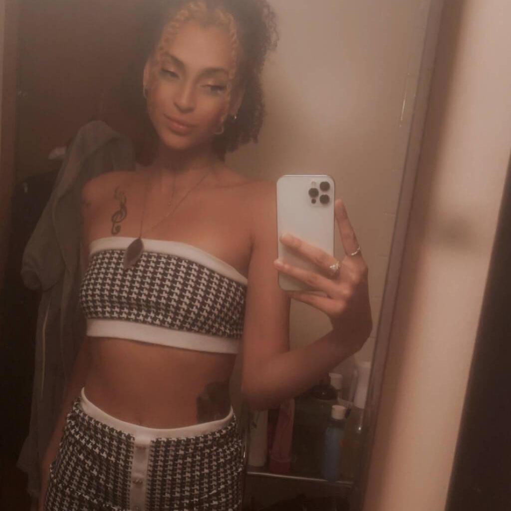 
                        Niya
                     is Female Escorts. | Edmonton | Alberta | Canada | canadatopescorts.com 