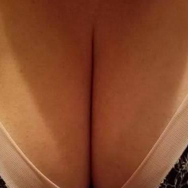 
                        Tia rose
                     is Female Escorts. | Edmonton | Alberta | Canada | canadatopescorts.com 