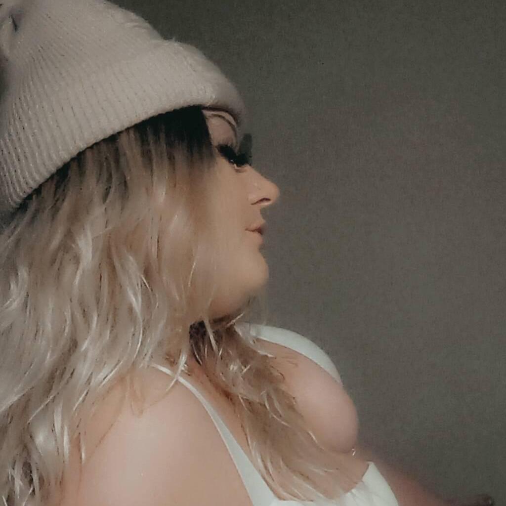 
                        Harley
                     is Female Escorts. | belleville | Ontario | Canada | canadatopescorts.com 