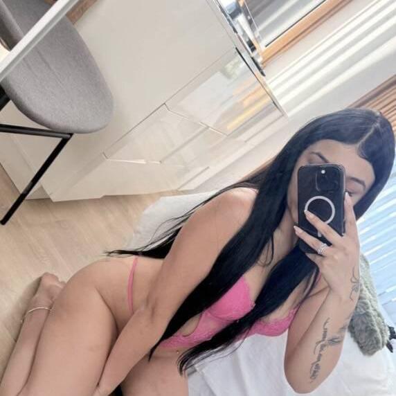 
                        Ashley
                     is Female Escorts. | Cornwall | Ontario | Canada | canadatopescorts.com 