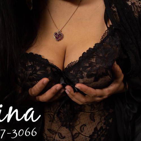 
                        Raina
                     is Female Escorts. | Montreal | Quebec | Canada | canadatopescorts.com 