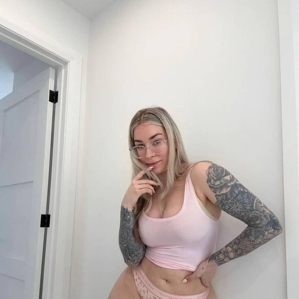 
                        Brett
                     is Female Escorts. | Thunder Bay | Ontario | Canada | canadatopescorts.com 