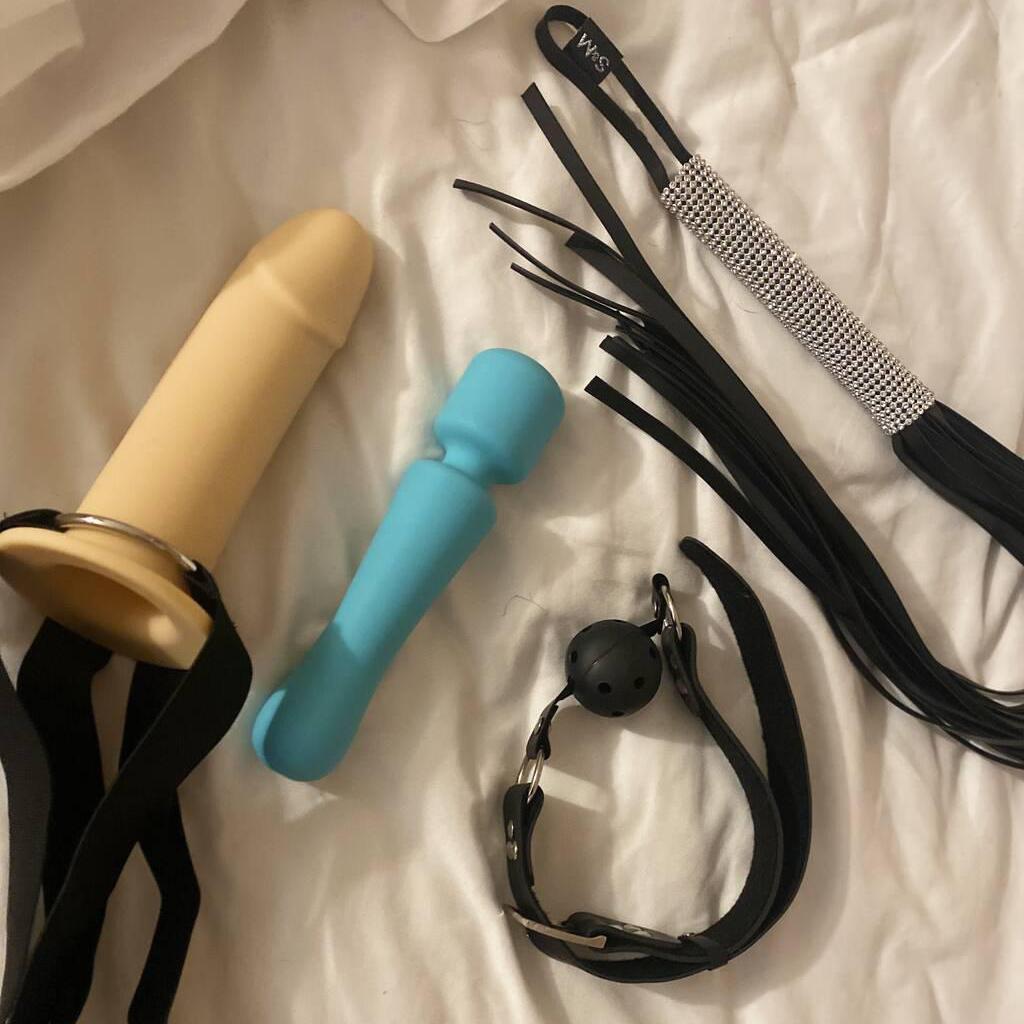 
                        Brandy
                     is Female Escorts. | Saguenay | Quebec | Canada | canadatopescorts.com 