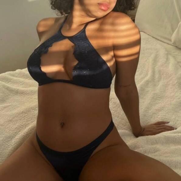 
                        Ceecee
                     is Female Escorts. | Guelph | Ontario | Canada | canadatopescorts.com 