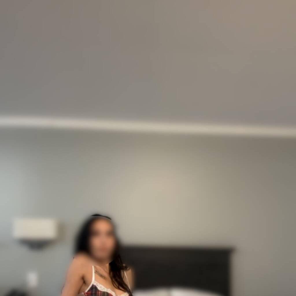 
                        Laurie
                     is Female Escorts. | Quebec City | Quebec | Canada | canadatopescorts.com 