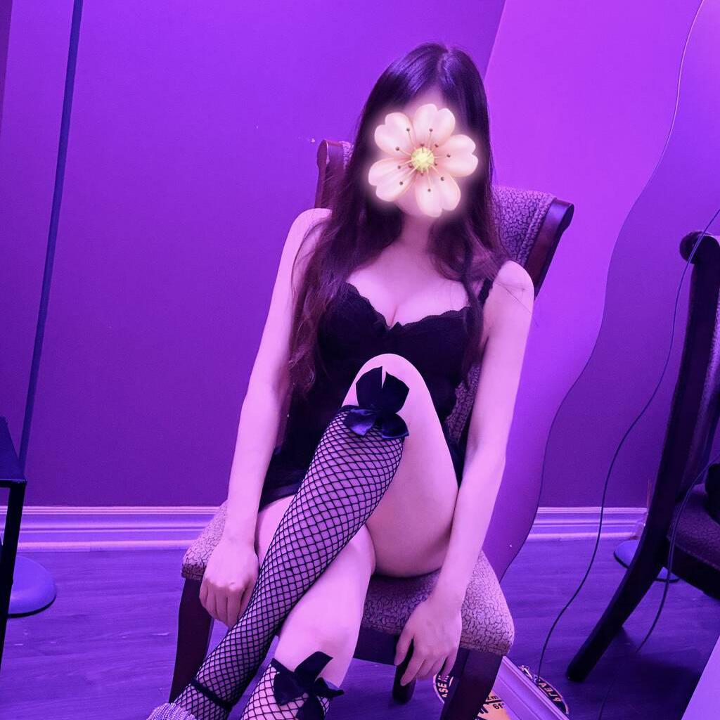 
                        Linda&Amy
                     is Female Escorts. | Quebec City | Quebec | Canada | canadatopescorts.com 