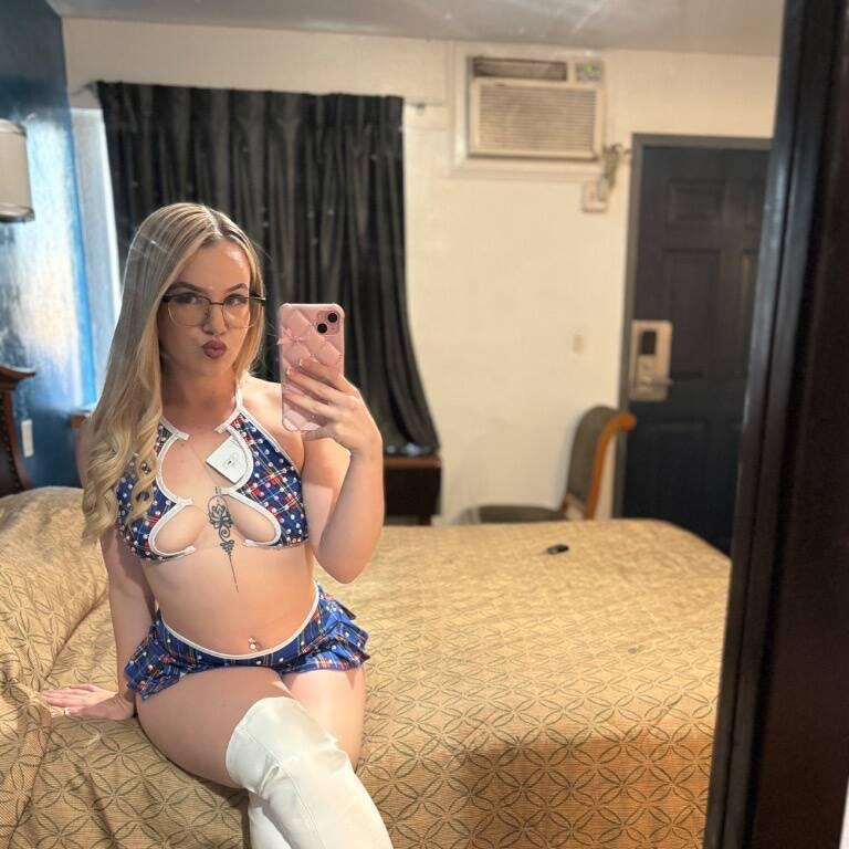 
                        Cassie
                     is Female Escorts. | Prince George | British Columbia | Canada | canadatopescorts.com 