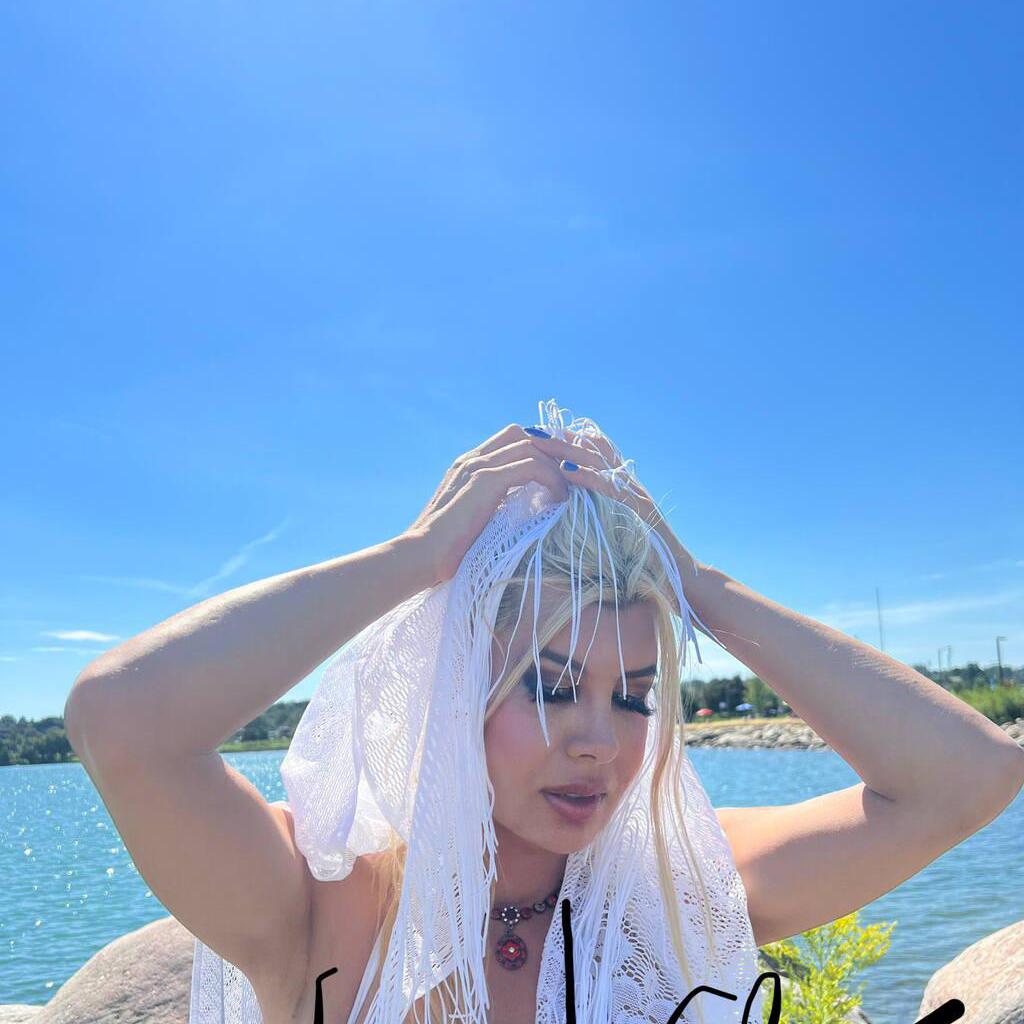 
                        Lola biggest tool
                     is Female Escorts. | Barrie | Ontario | Canada | canadatopescorts.com 