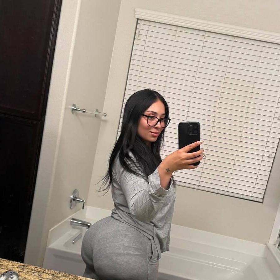 
                        Eva
                     is Female Escorts. | Winnipeg | Manitoba | Canada | canadatopescorts.com 