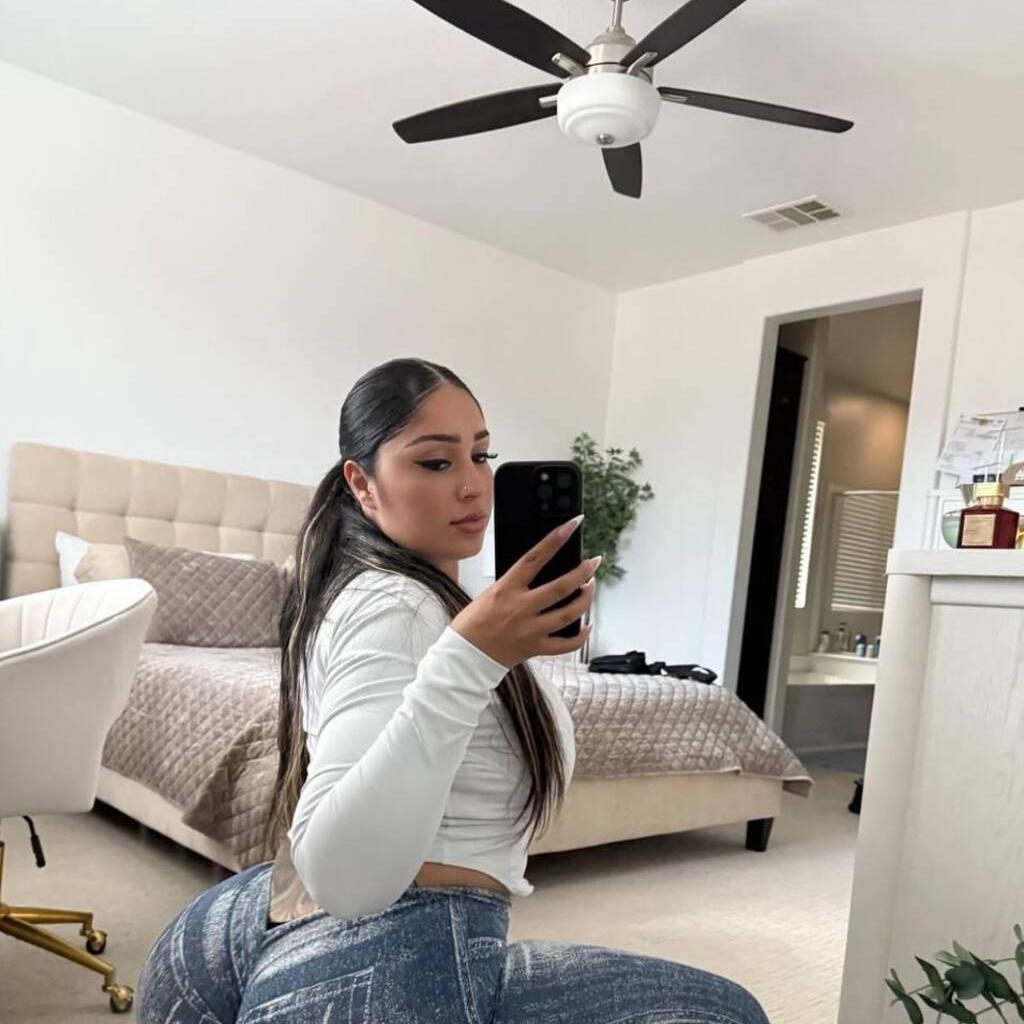 
                        Eva
                     is Female Escorts. | Winnipeg | Manitoba | Canada | canadatopescorts.com 