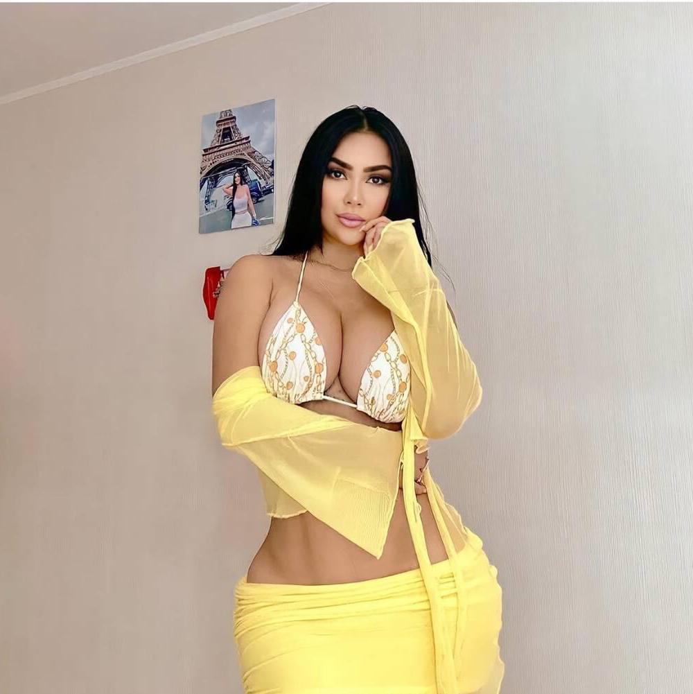 
                        EMERALD
                     is Female Escorts. | Vancouver | British Columbia | Canada | canadatopescorts.com 