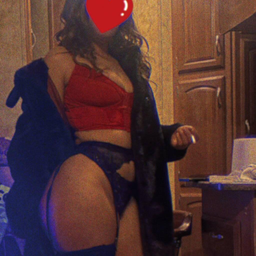 
                        Constance
                     is Female Escorts. | Sunshine Coast | British Columbia | Canada | canadatopescorts.com 