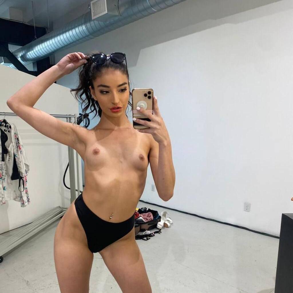 
                        Marie
                     is Female Escorts. | Cornwall | Ontario | Canada | canadatopescorts.com 