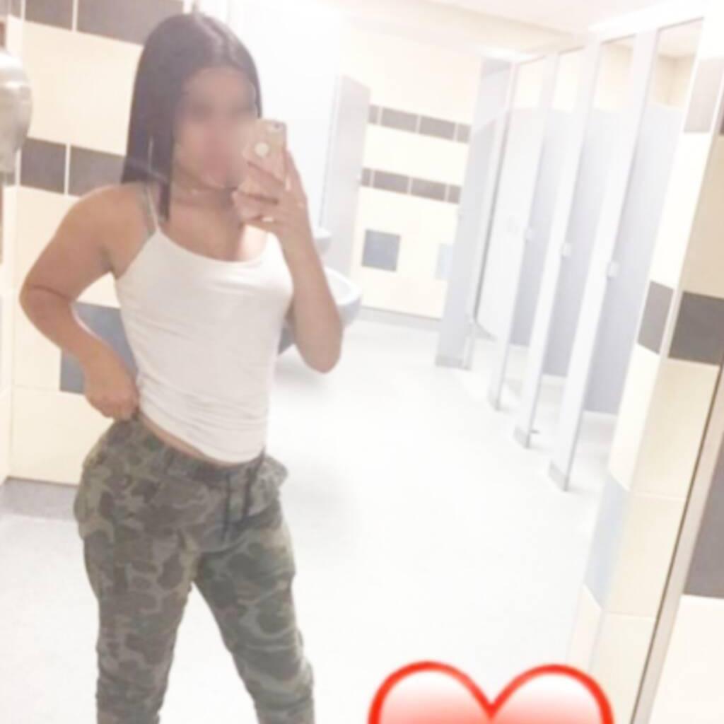 
                        POCA5'0-36D-120lbsCASH
                     is Female Escorts. | Saguenay | Quebec | Canada | canadatopescorts.com 