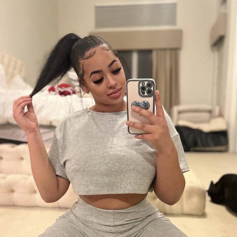 
                        Whitenorah
                     is Female Escorts. | Abbotsford | British Columbia | Canada | canadatopescorts.com 