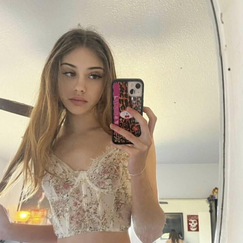 
                        Eva 437. 774.7123
                     is Female Escorts. | St. John | New Brunswick | Canada | canadatopescorts.com 