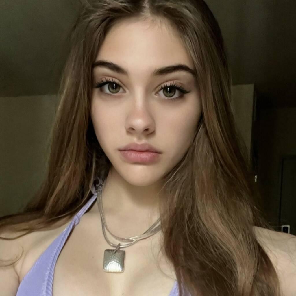 
                        Eva 437. 774.7123
                     is Female Escorts. | St. John | New Brunswick | Canada | canadatopescorts.com 