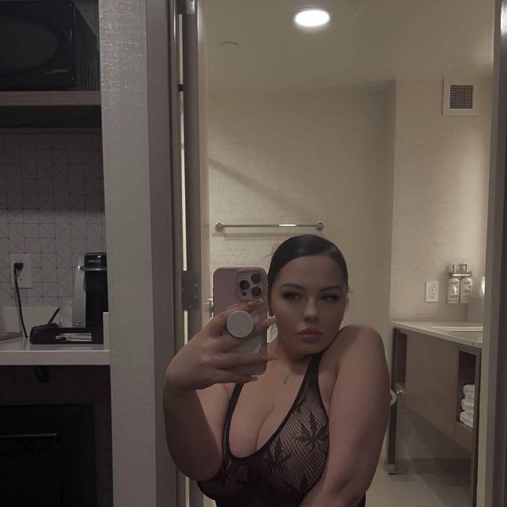 
                        Lisa
                     is Female Escorts. | Chatham | Ontario | Canada | canadatopescorts.com 