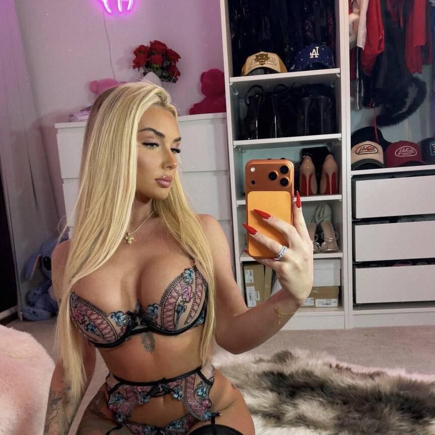 
                        Vanessa
                     is Female Escorts. | Sherbrooke | Quebec | Canada | canadatopescorts.com 