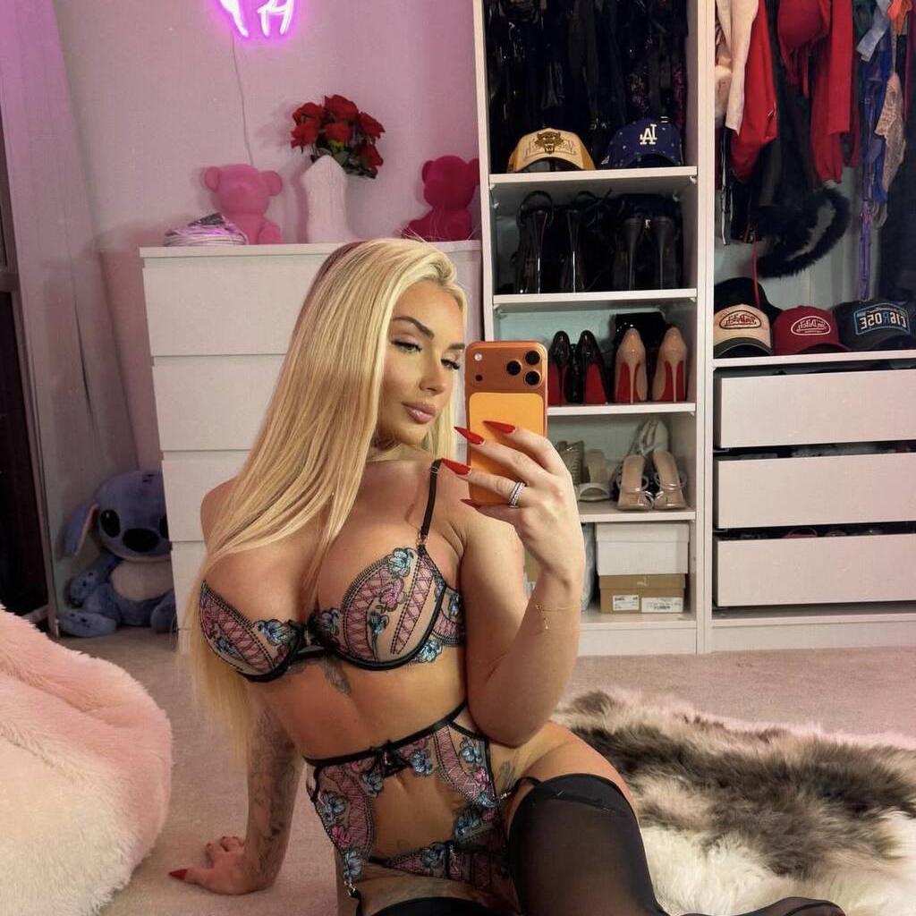 
                        Vanessa
                     is Female Escorts. | Sherbrooke | Quebec | Canada | canadatopescorts.com 