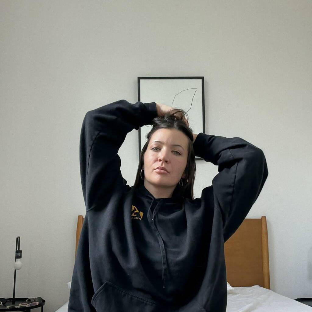 
                        Kellyy
                     is Female Escorts. | Red Deer | Alberta | Canada | canadatopescorts.com 