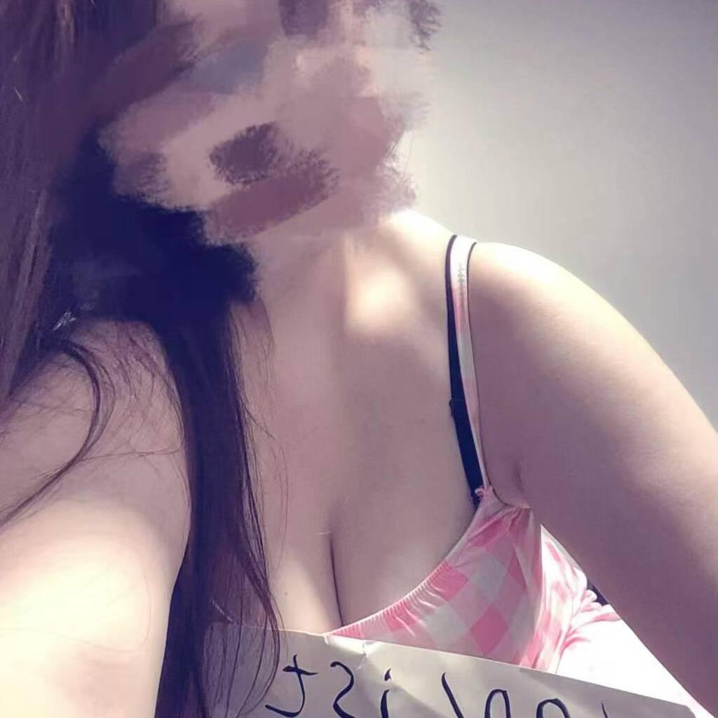 
                        Candy
                     is Female Escorts. | Vancouver | British Columbia | Canada | canadatopescorts.com 